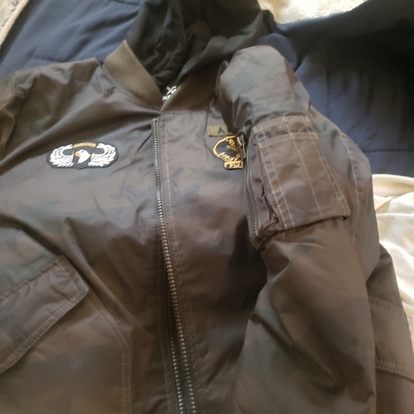 Army all weather jacket - Picture 6 of 7